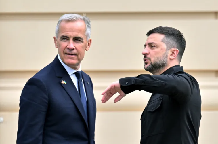 Zelensky meets Canadian PM Mark Carney August 2025 