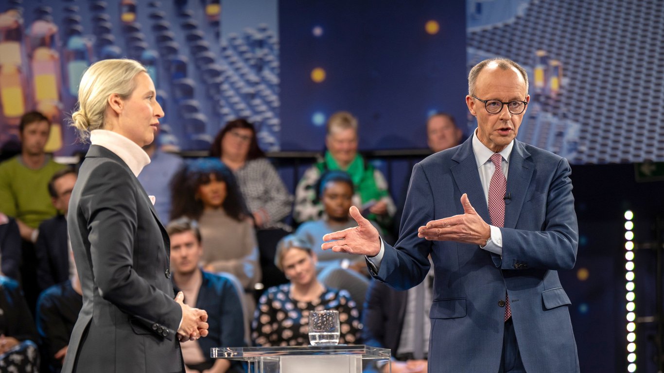 Germany at a crossroads: Germans no longer trust traditional parties