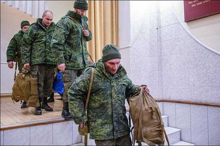 В ДНР та ЛНР оголосили загальну мобілізацію — 19 лютого 2022