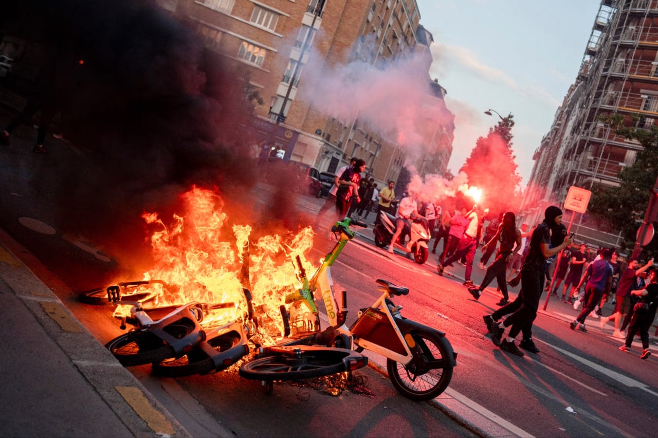France-Spain 0:2, or how Paris burned again on Bastille Day